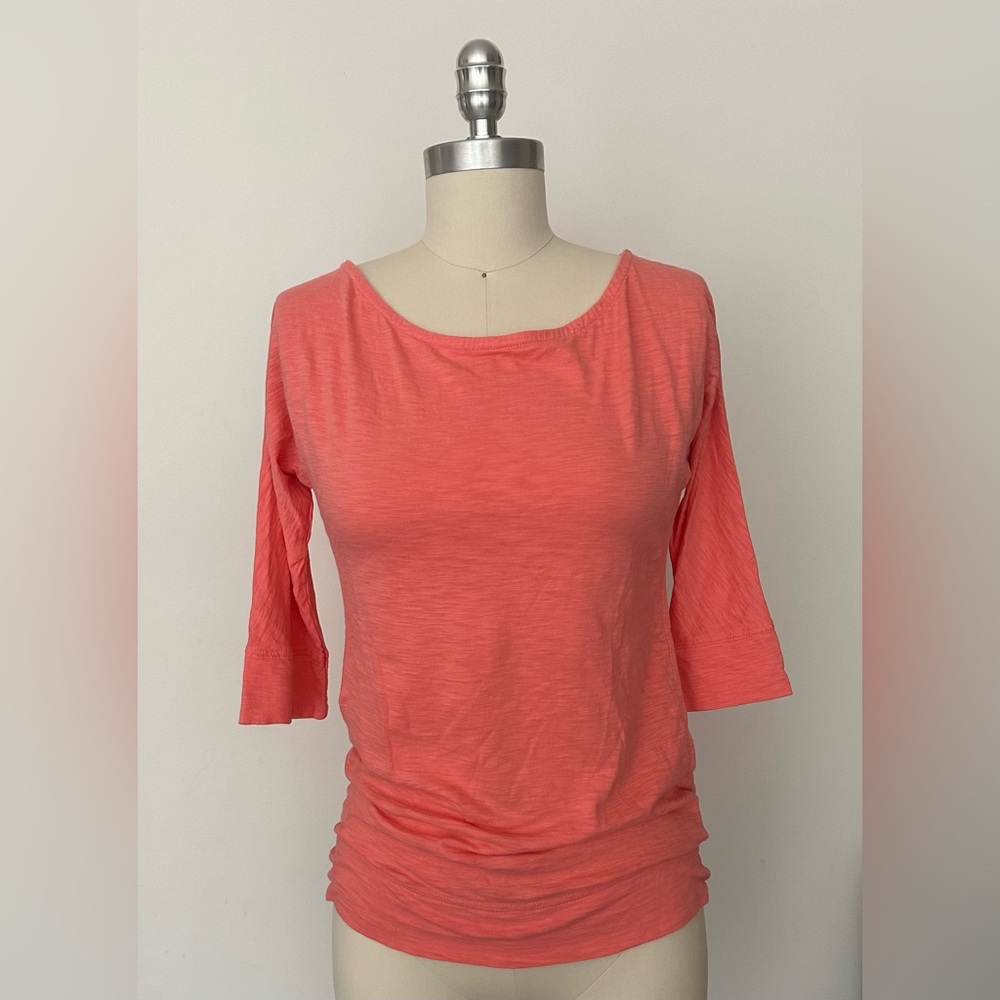 Lilly Pulitzer XS soft 100% cotton tangerine skimming crew dolman t-shirt.